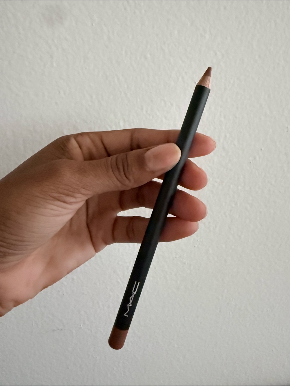 MAC Cosmetics strip down lipliner